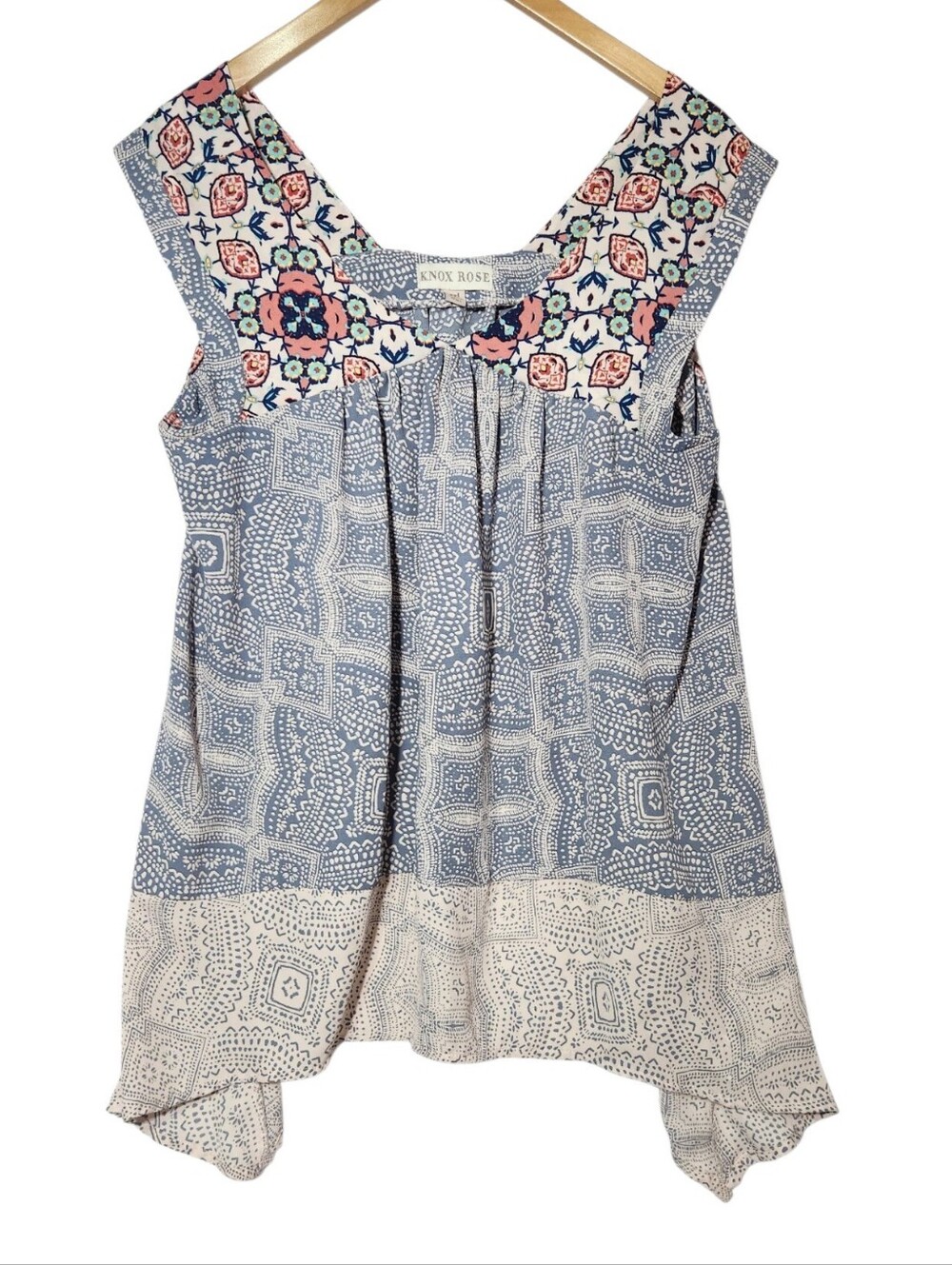 Knox Rose 2XL Plus Blue Floral V-Neck Sleeveless Tank Blouse Pleated Boho